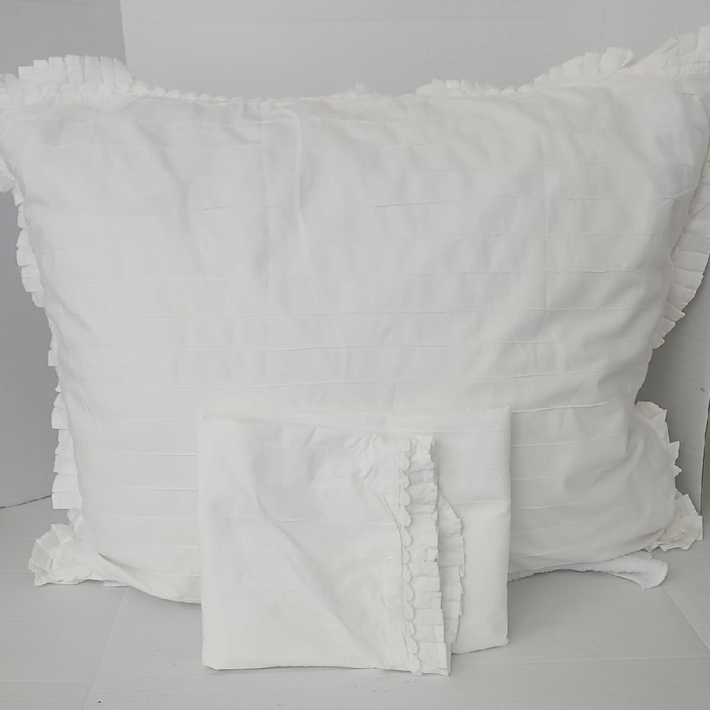Noble Excellence Luxurious Ivory Ruffled Crochet Trim Cotton Standard Pillowcase